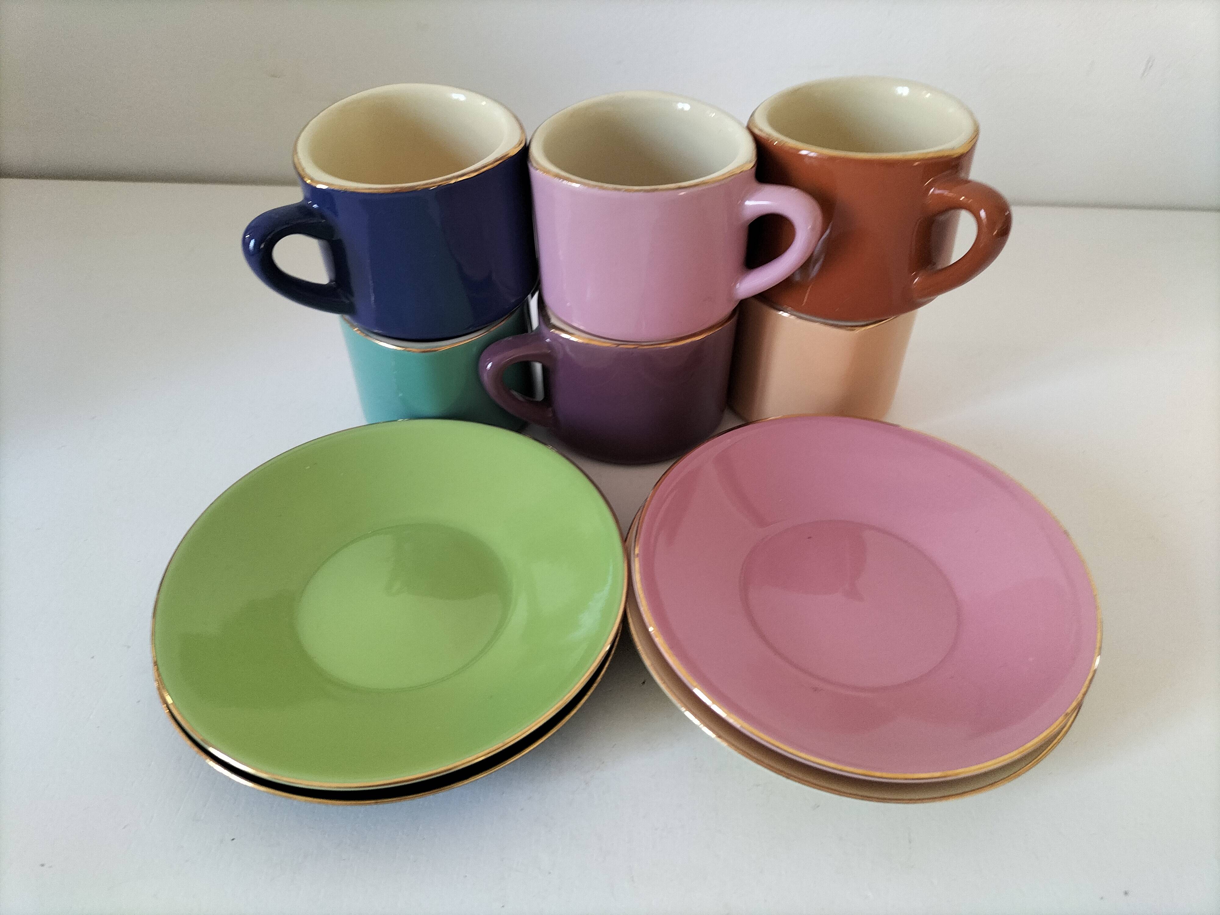Vintage multicoloured triangular espresso set