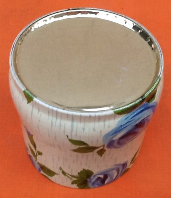 1950s Old lithographed box Blue pink décor