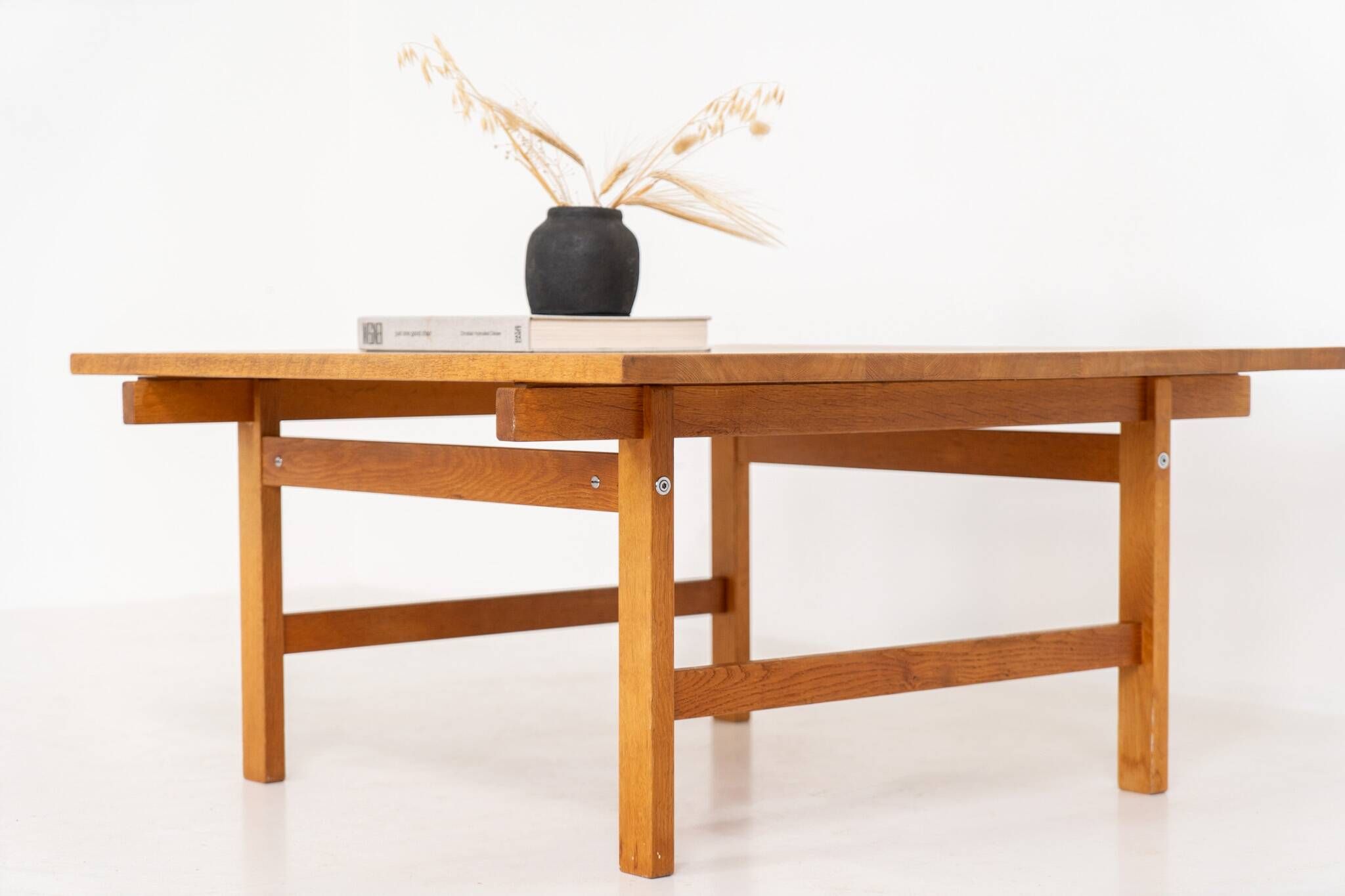 Table basse en chêne par Hans J. Wegner pour Andreas Tuck