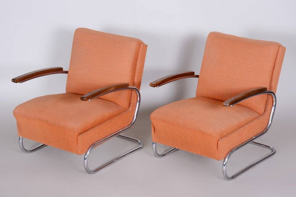 Ensemble de chaises à bras en chrome tubulaire Bauhaus attribuées à Mücke Melder, années 1930.