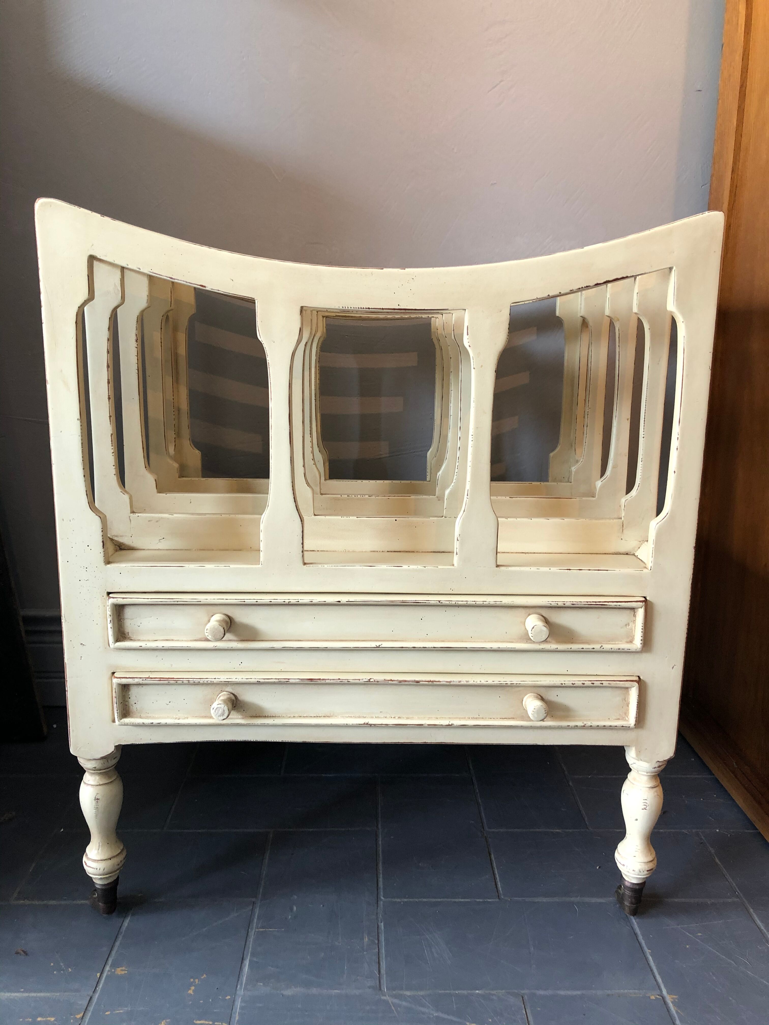 Last wooden magazine door