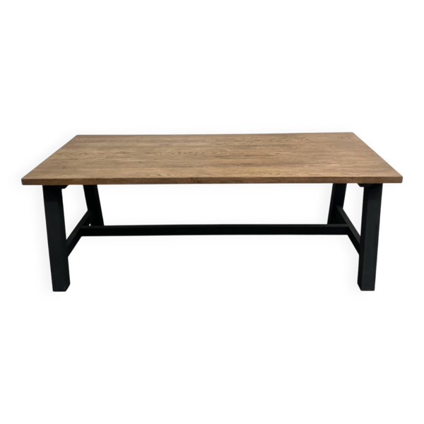 Table à manger moderne en chêne massif