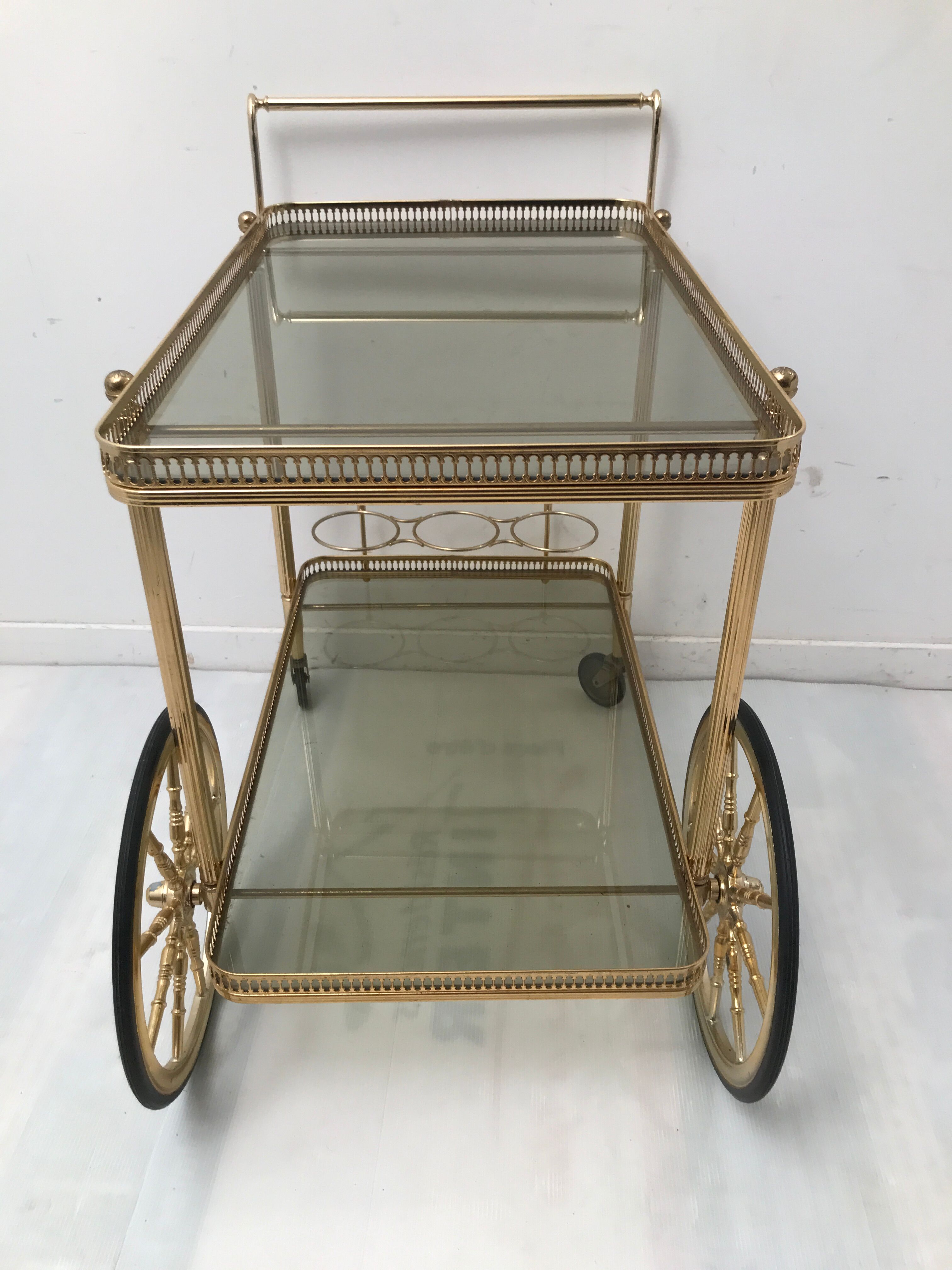 Golden vintage rolling service