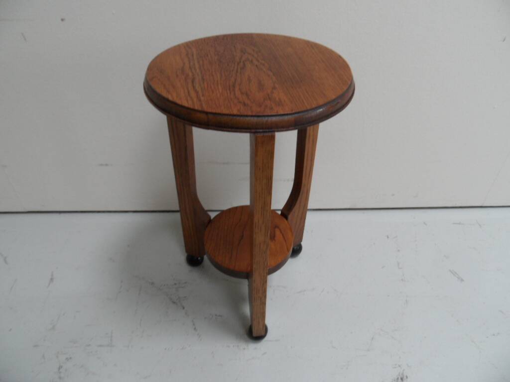 Art Deco oak round sidetable