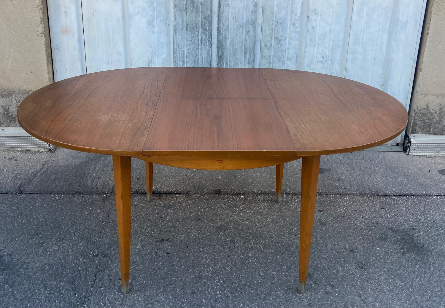 Scandinavian table 4/6 seats 70s