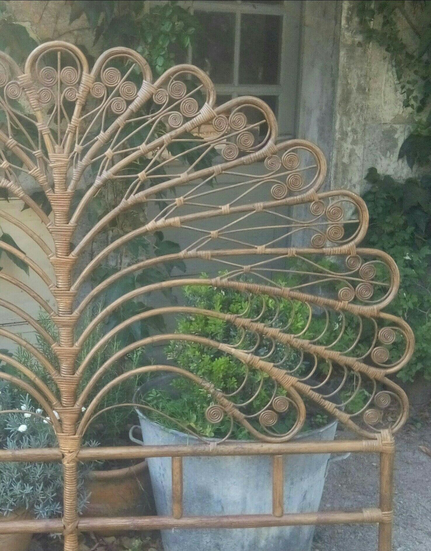 2-seat peacock rattan headboard