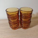 Amber egg cups Lever