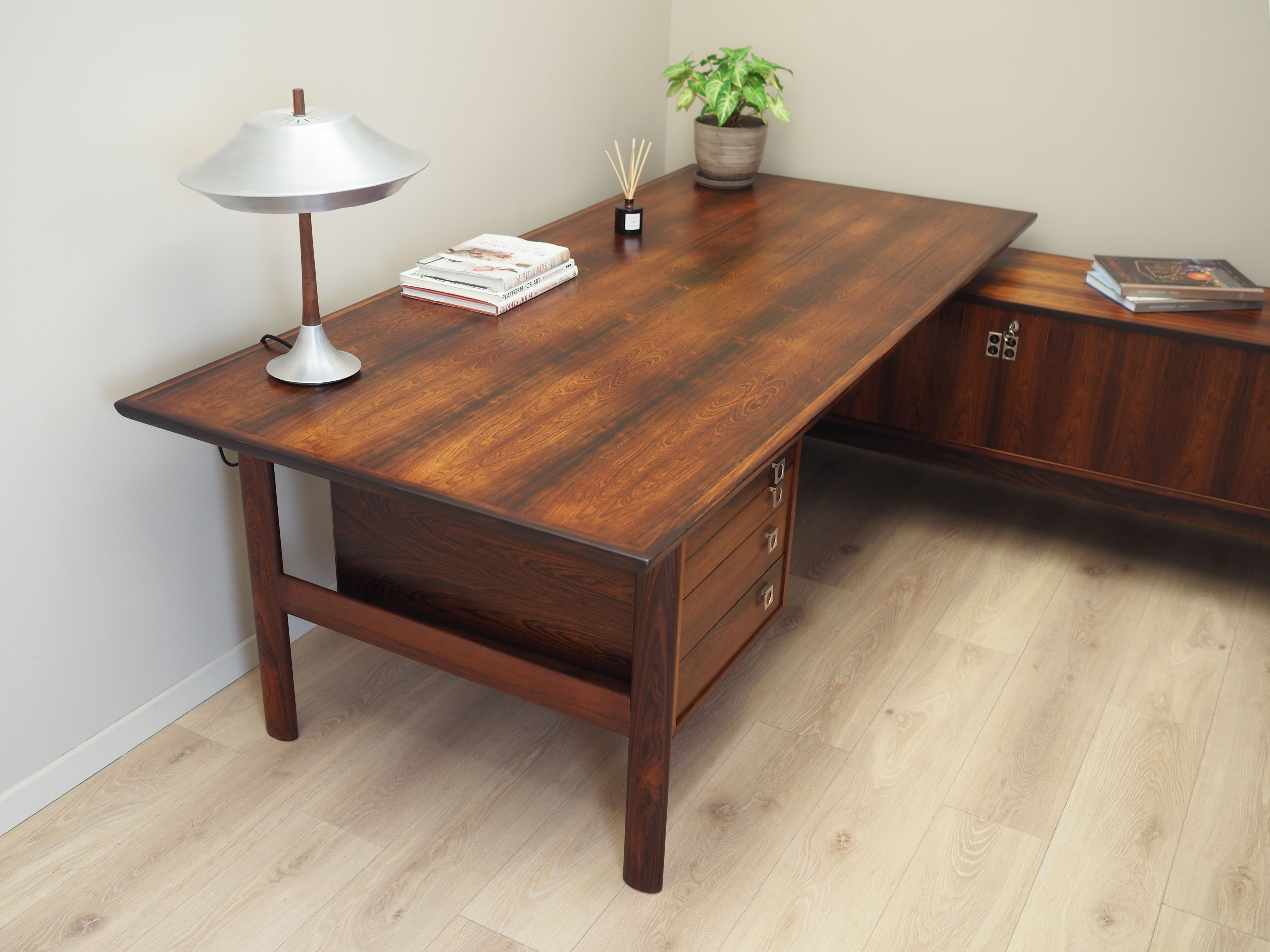 Rosewood desk by Arne Vodder, production Sibast 1960
