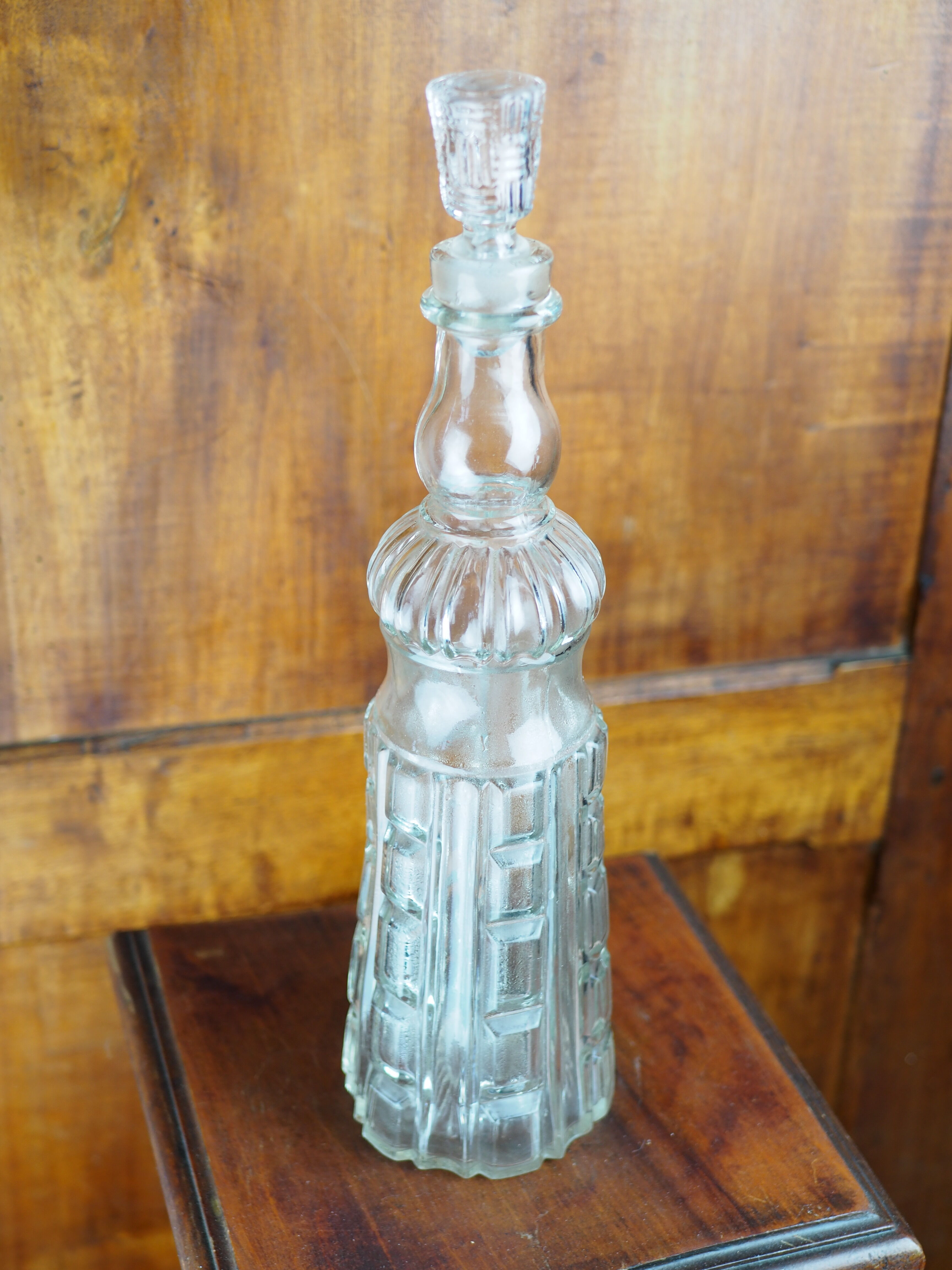 Glass decanter - early XXth