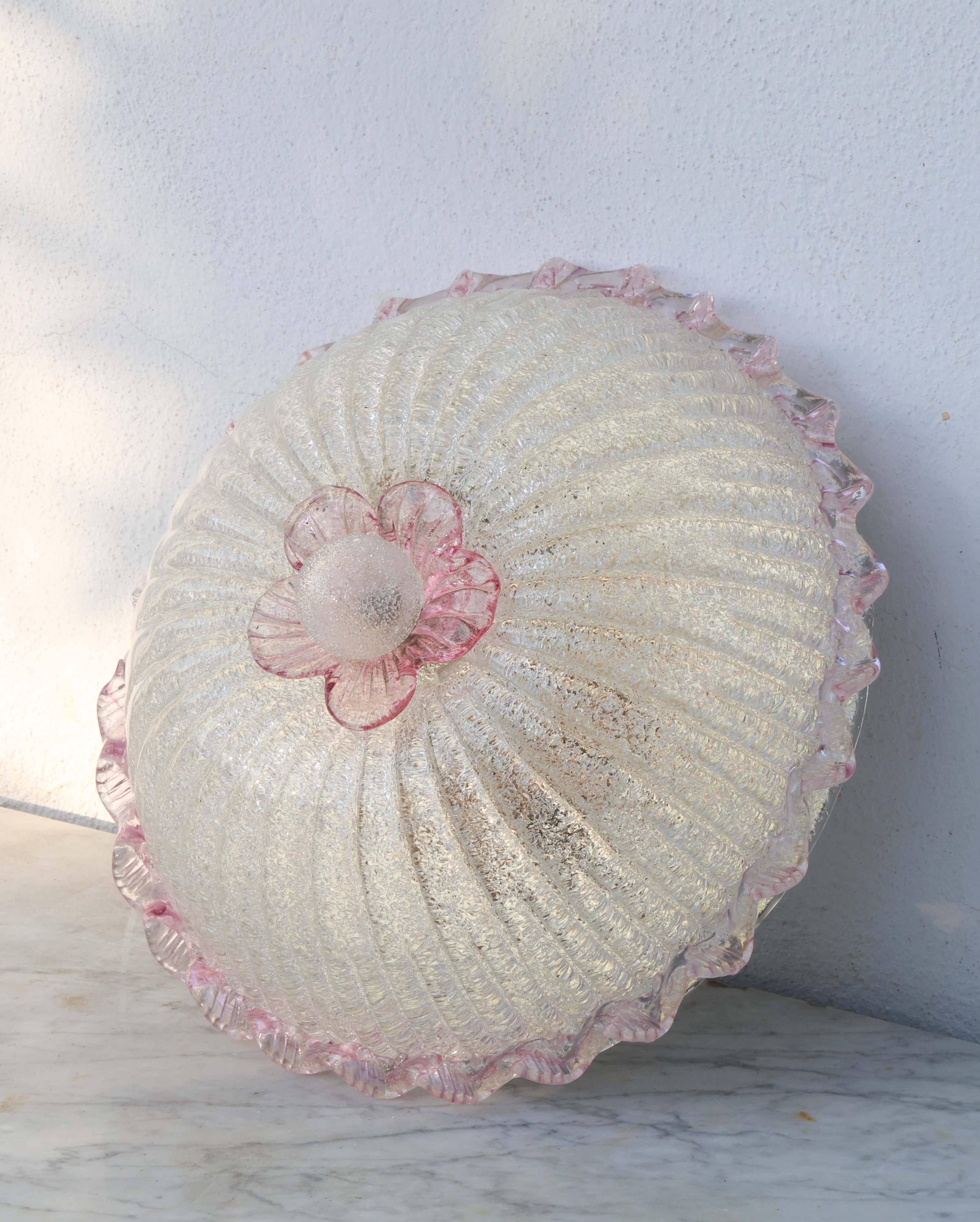 Plafonnier italien en verre de Murano rose