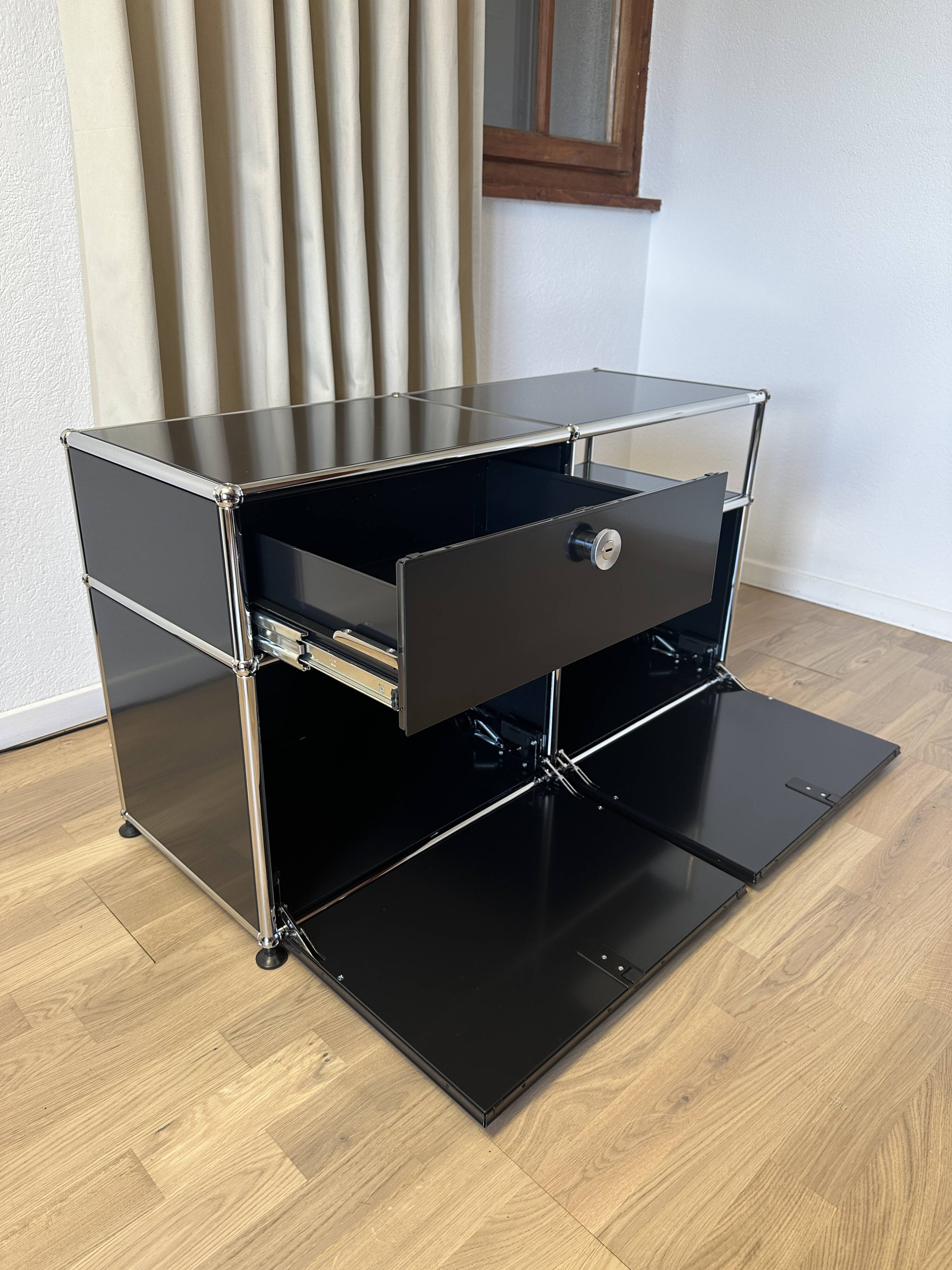 Commode USM Haller en Noir Graphite | Selency