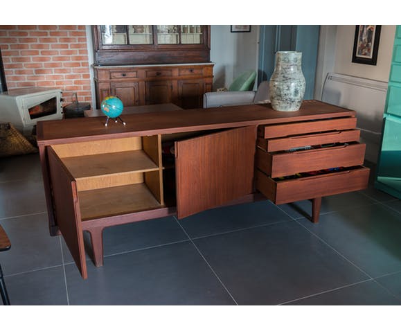 Henning Kjaernulf's Scandinavian sideboard