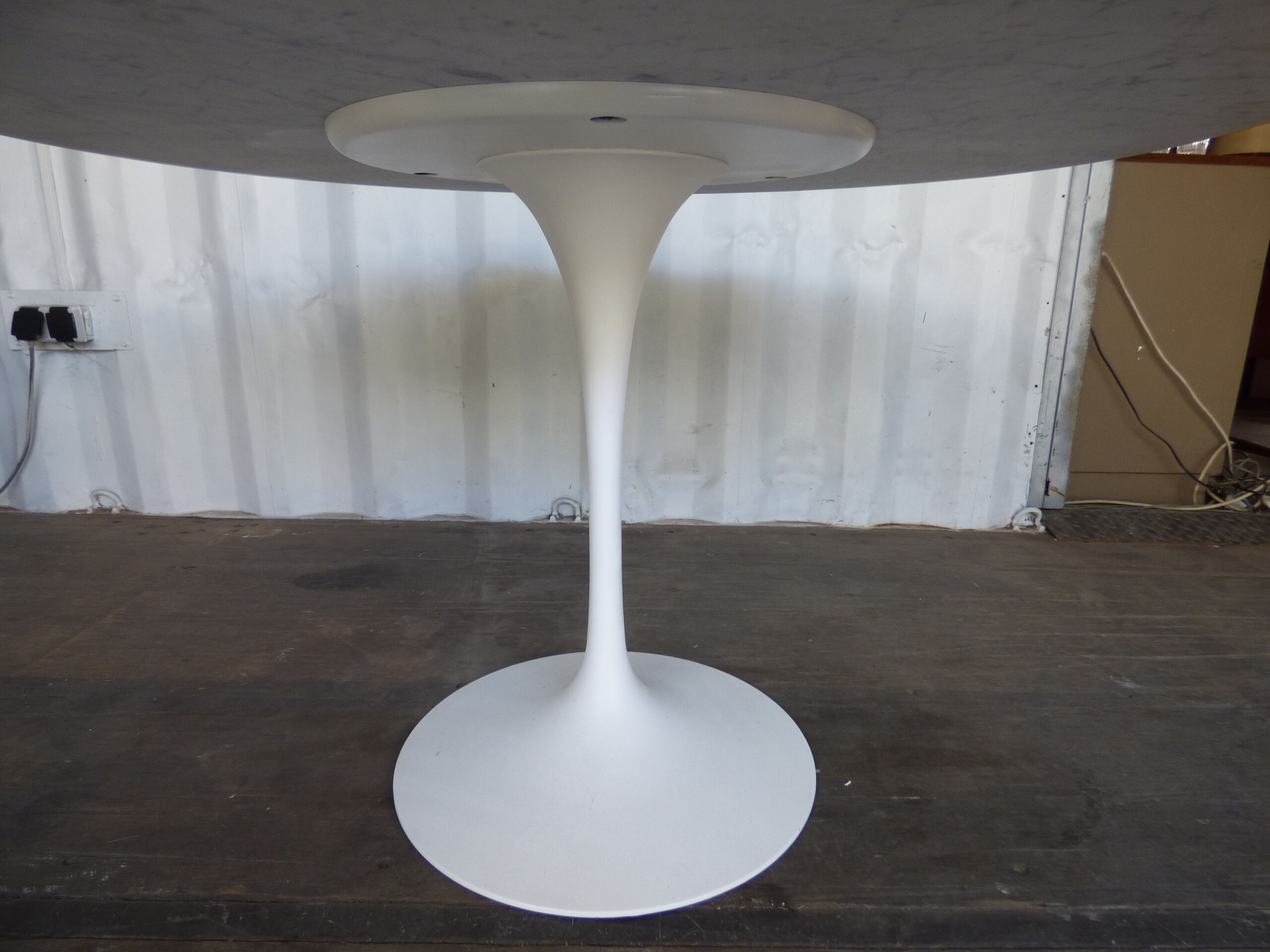 Table tulipe Knoll et marbre Eero Saarinen