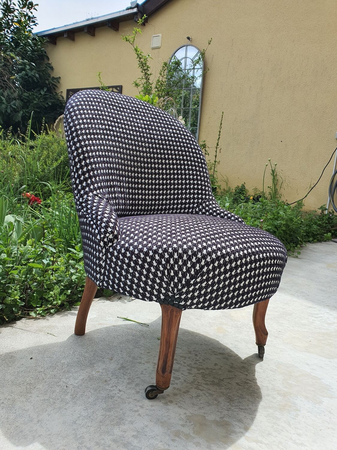 Restored toad armchair