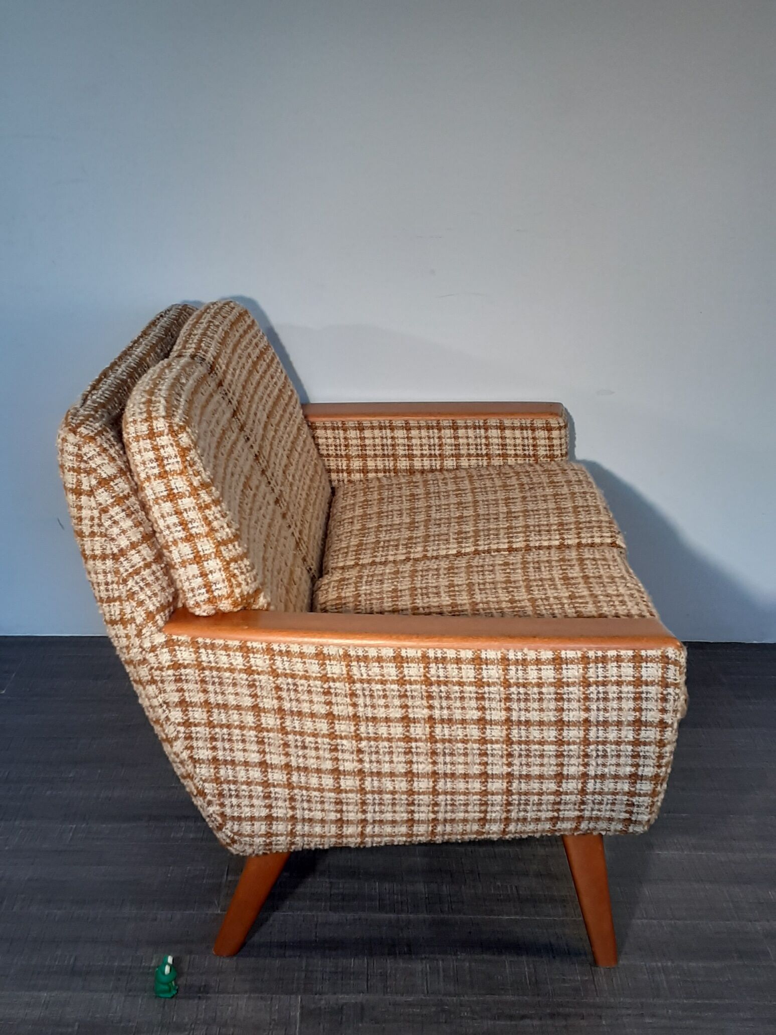 2-seater sofa in teck and beige wool, vintage scandinavian 1960s