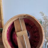 Thermos bottle with wicker canning