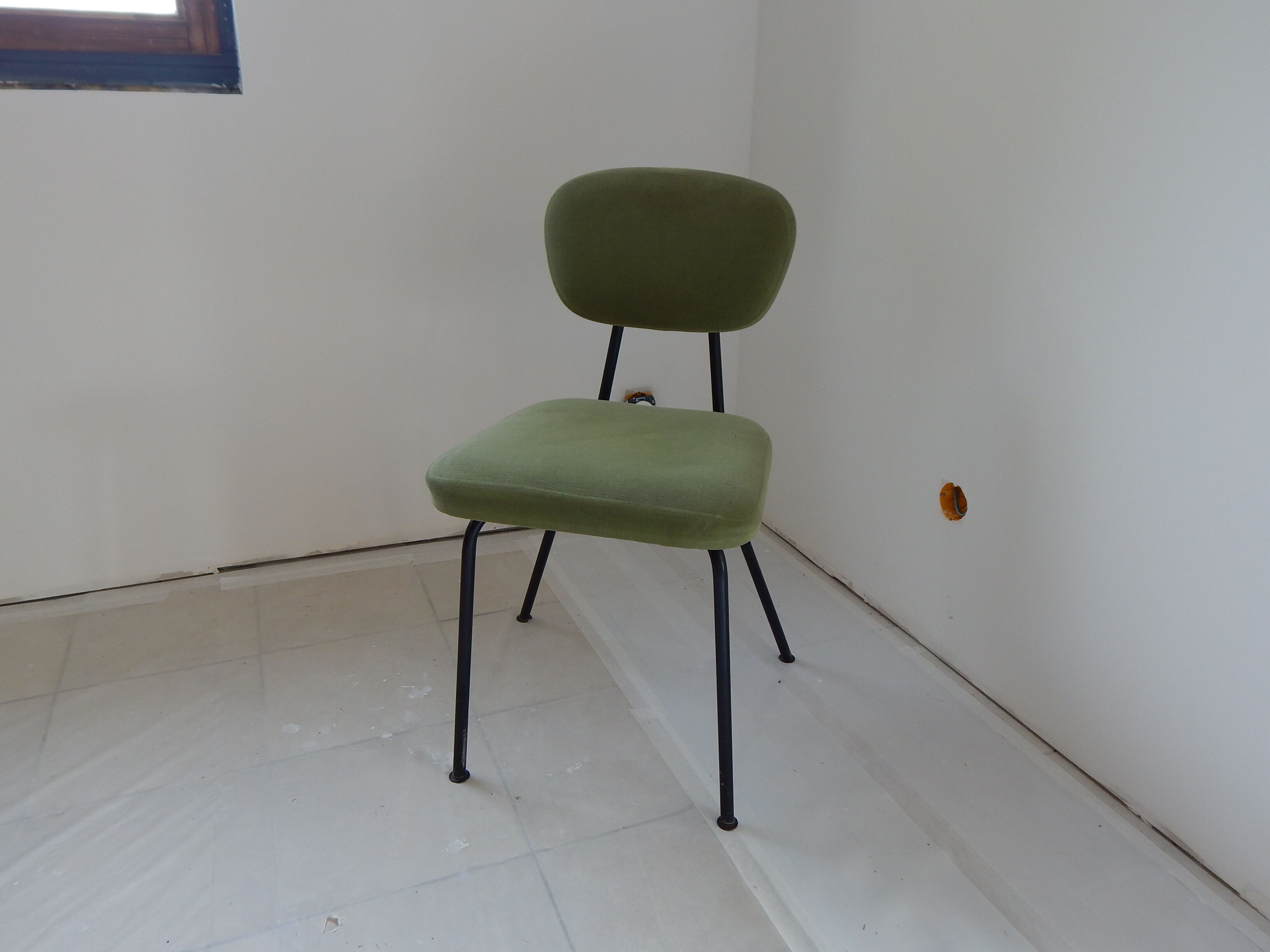 Paulin stone design chair by Dassas year 50/60
