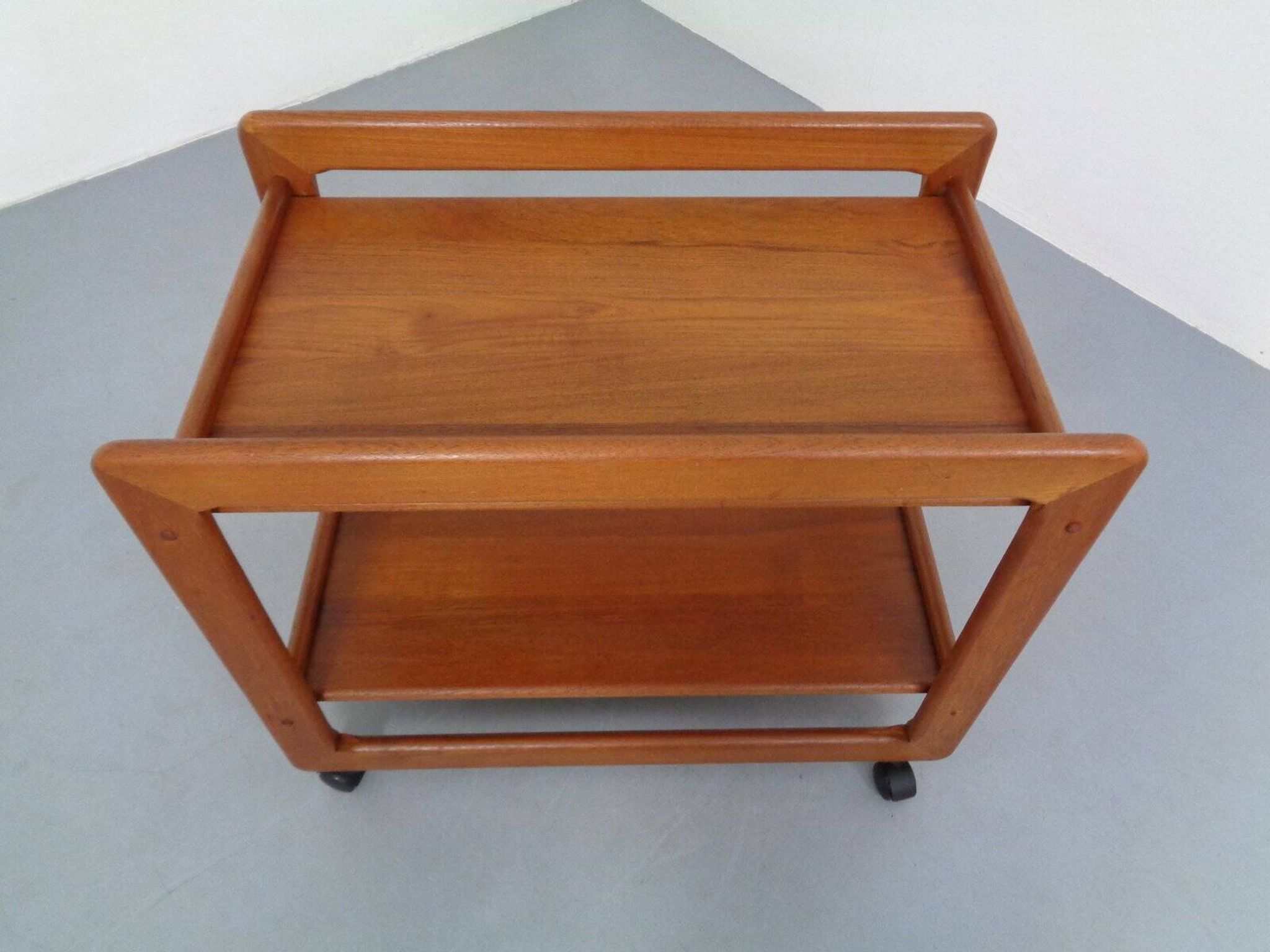Large teak bar cart from Tarm Stole Møbelfabrik, Denmark, 1960s.