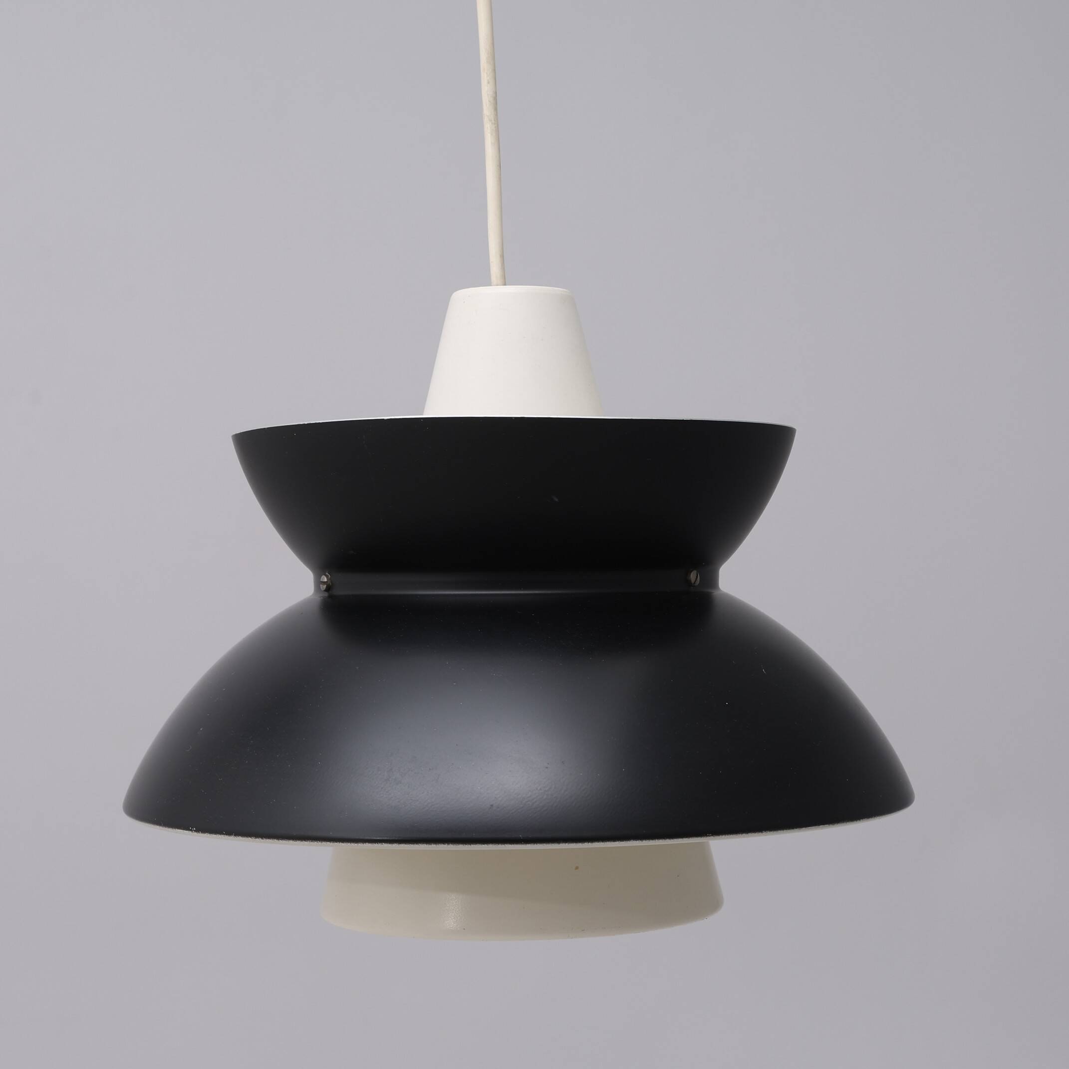 Henning Klok for Louis Poulsen. Pendant "Doo Wop"