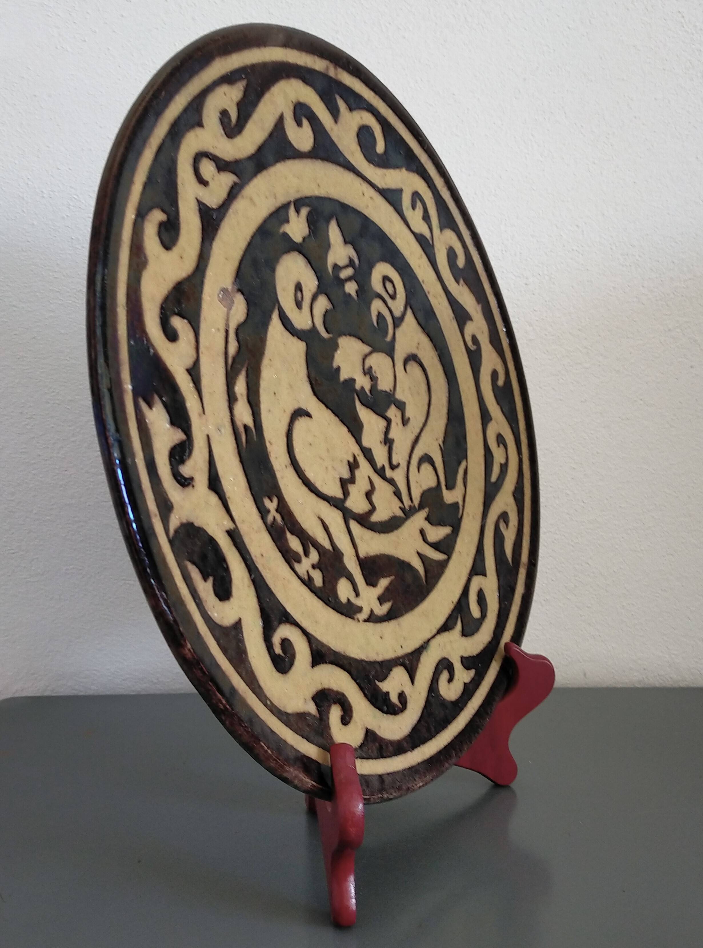 Vintage dish from Dauphiné in glazed terracotta Couple of pigeons