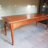 Farm table in cherry