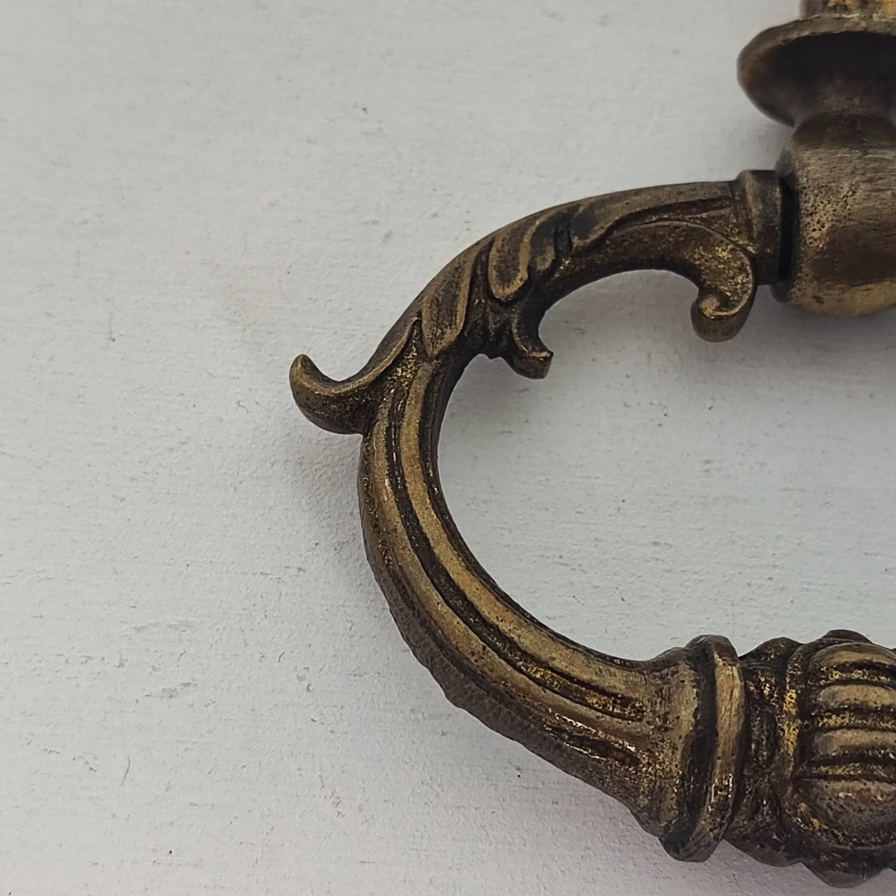 Poignées de meuble en bronze