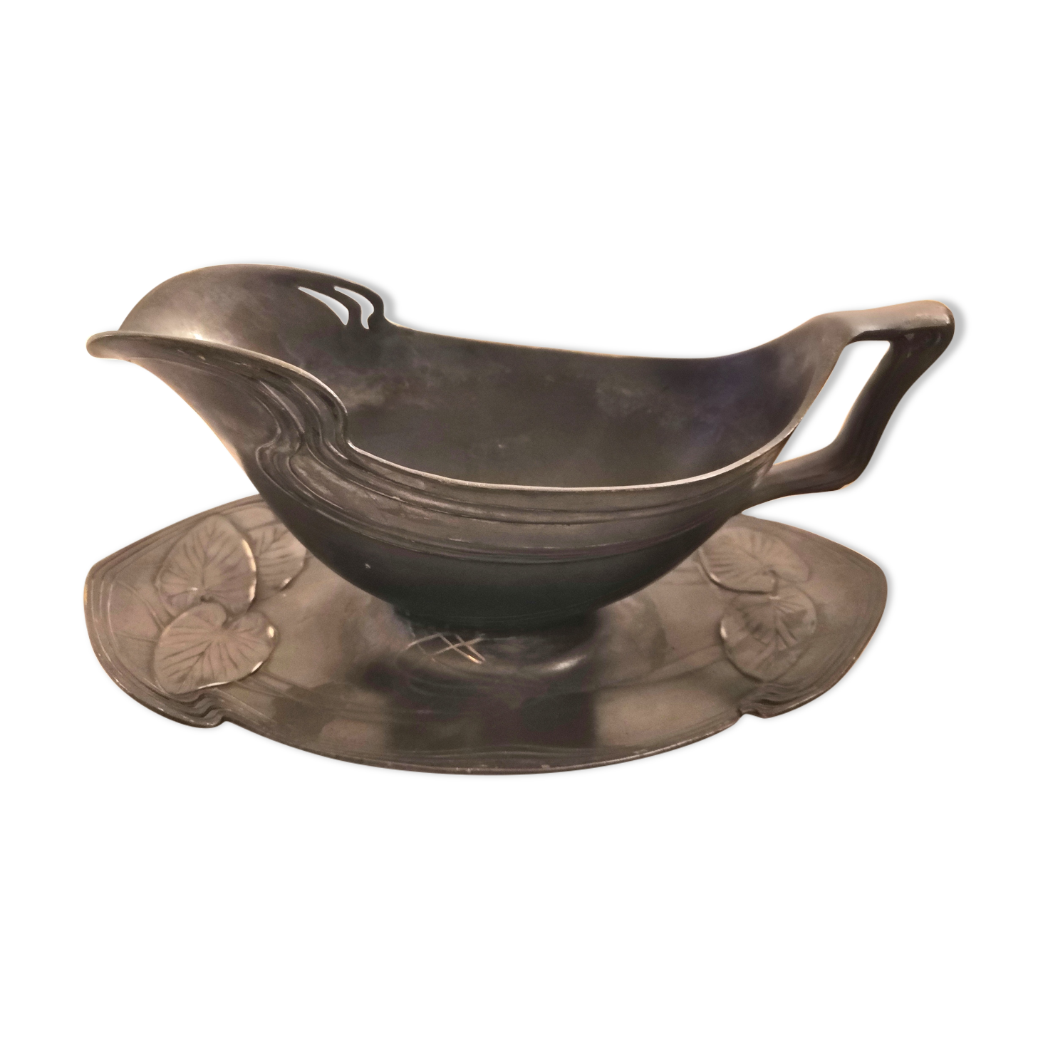 Art nouveau tin saucière from JUVENTA PRIMA METAL from 1905