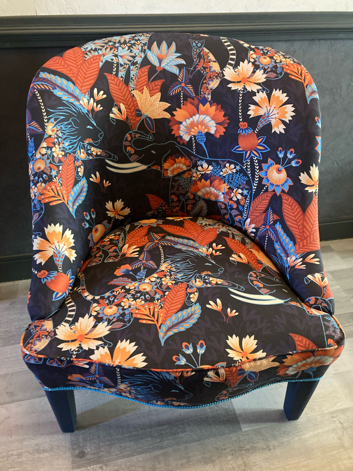 Toad armchair