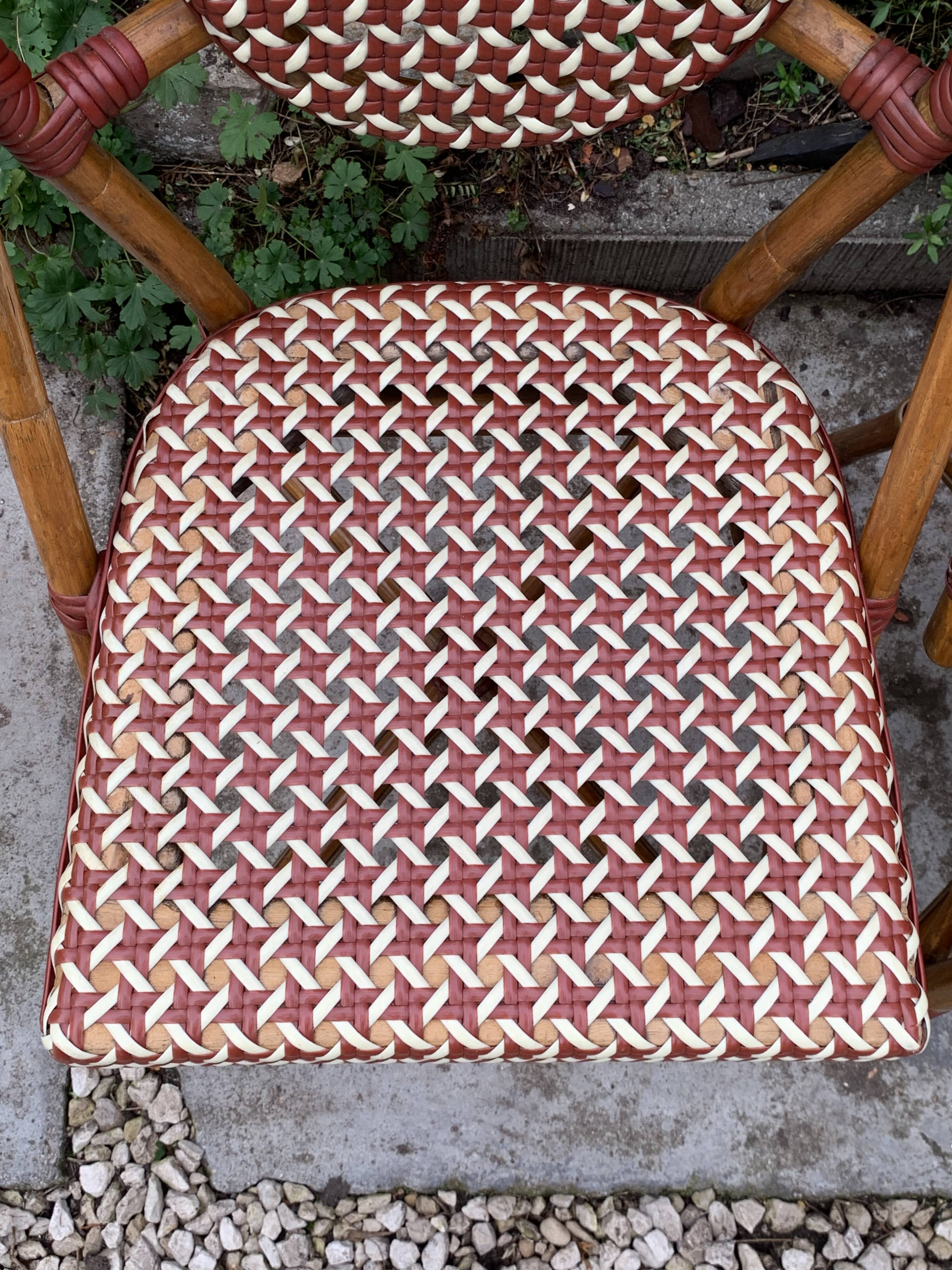 Paire d’anciennes chaises de bistrot terrasse