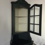 Corner cabinet