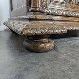 Renaissance style hunting cabinet in walnut