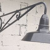 grande lampe potence en fer forgé