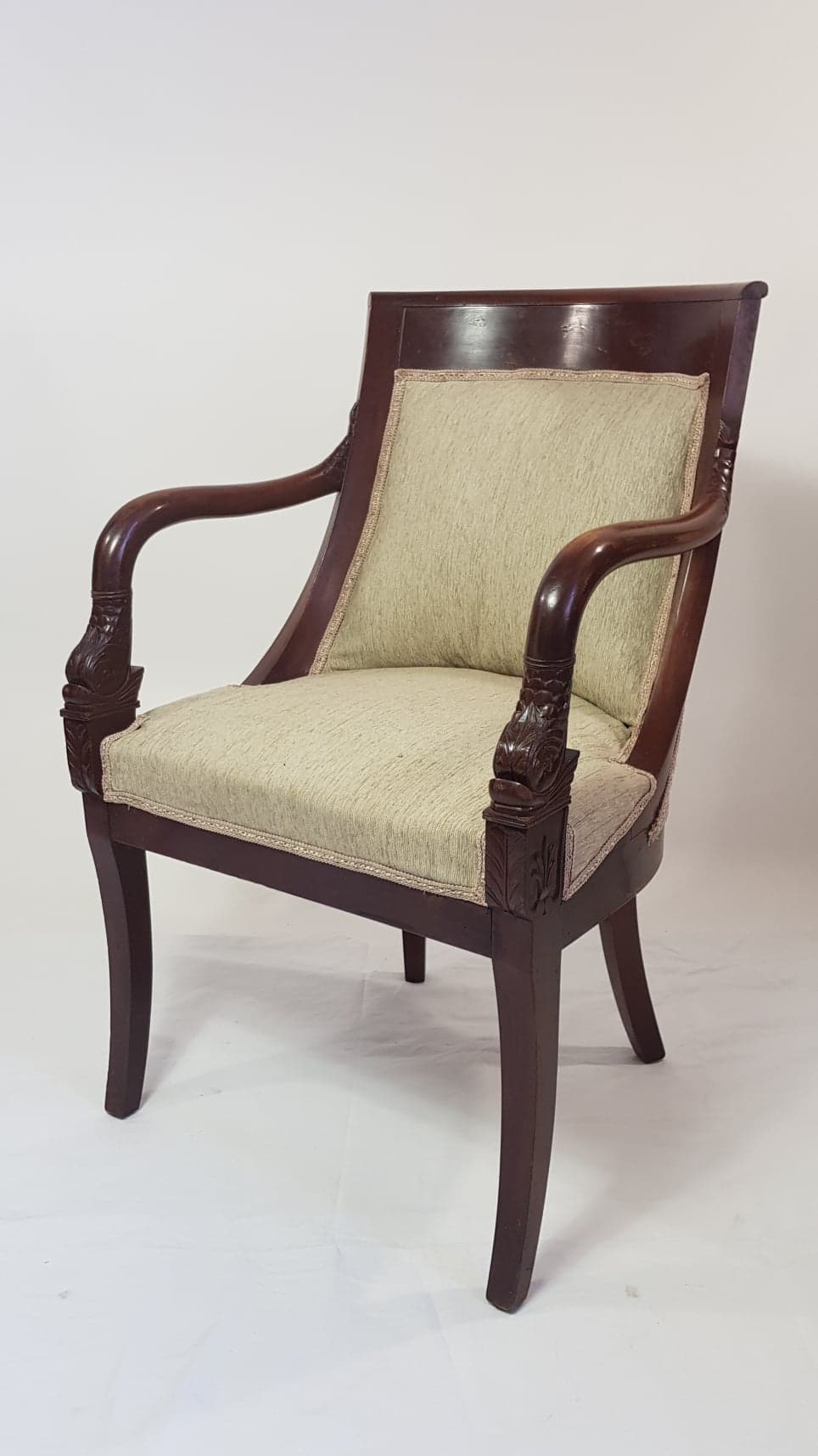 Fauteuil gondole empire acctoirs dauphin