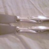 Set of 12 modern stylish silver plated table knives