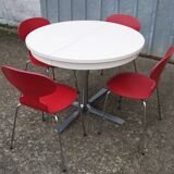 Roche Bobois round table with extension