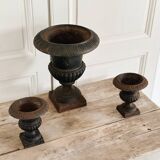 Lot de trois vases Médicis en fonte