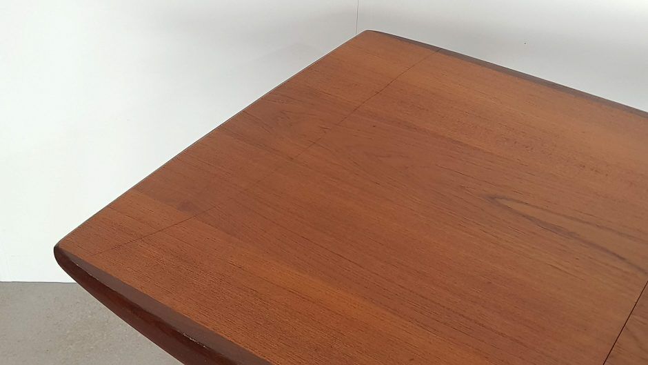 Table expandable Louis van Teeffelen for Web