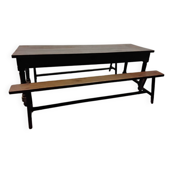 Table de ferme bressane ancienne — Beyit
