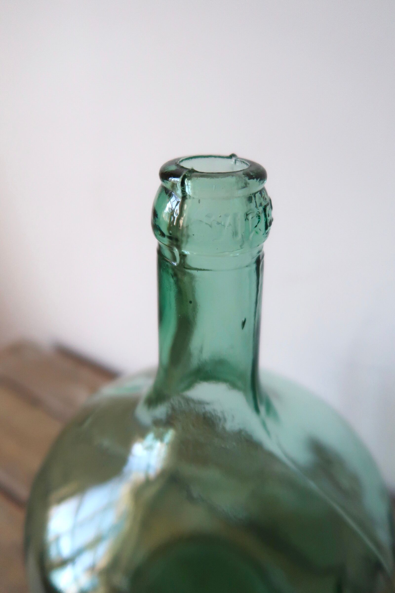 Demijohn green 2 liters