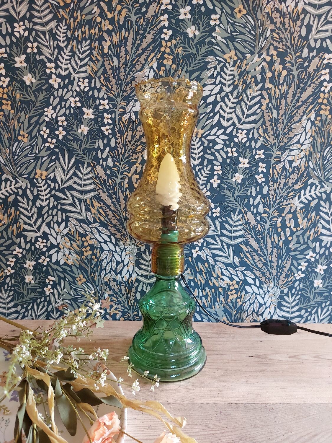 Lamp to wear 70s