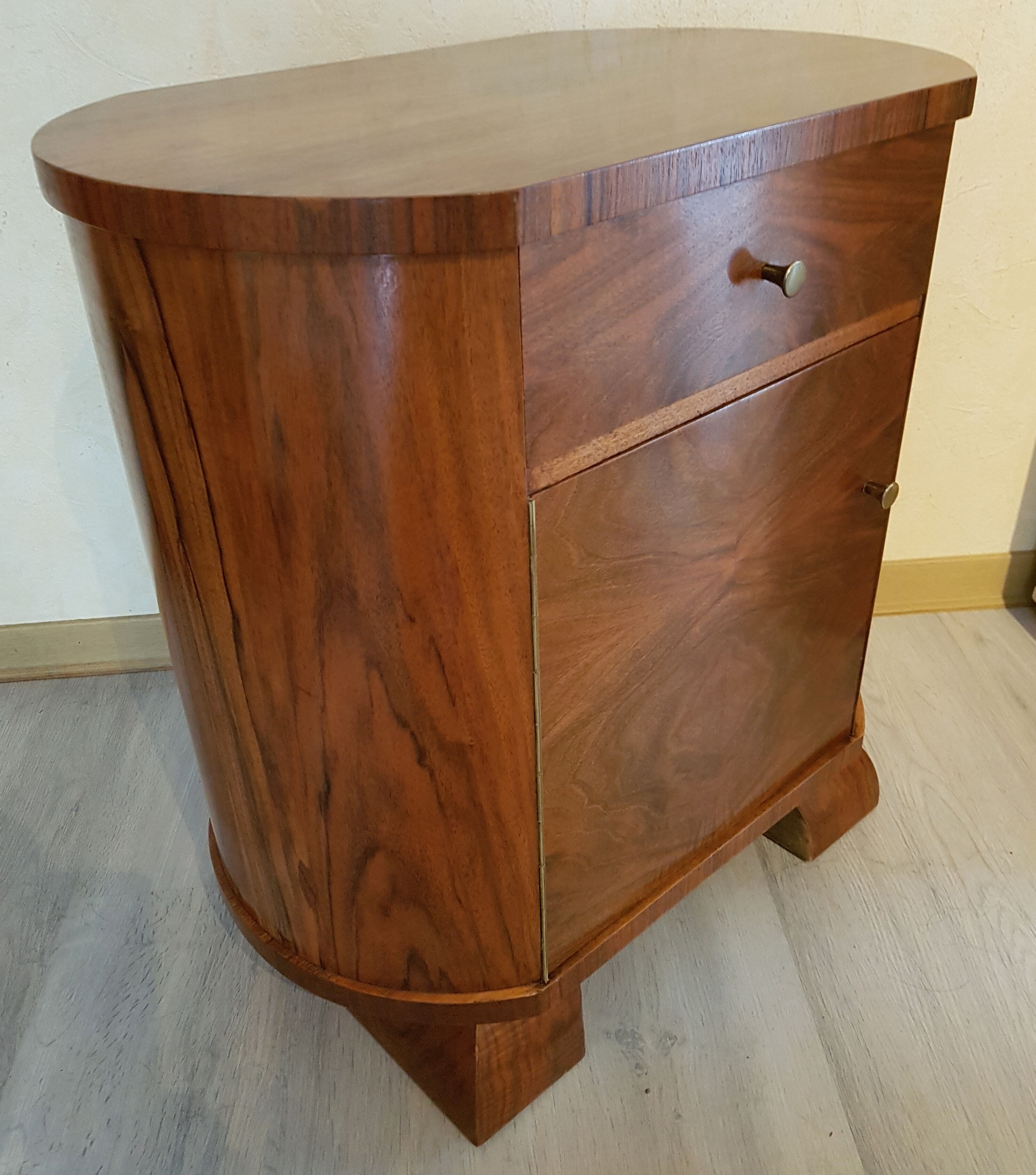 Art deco bedside