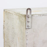 Vitrine wall cabinet