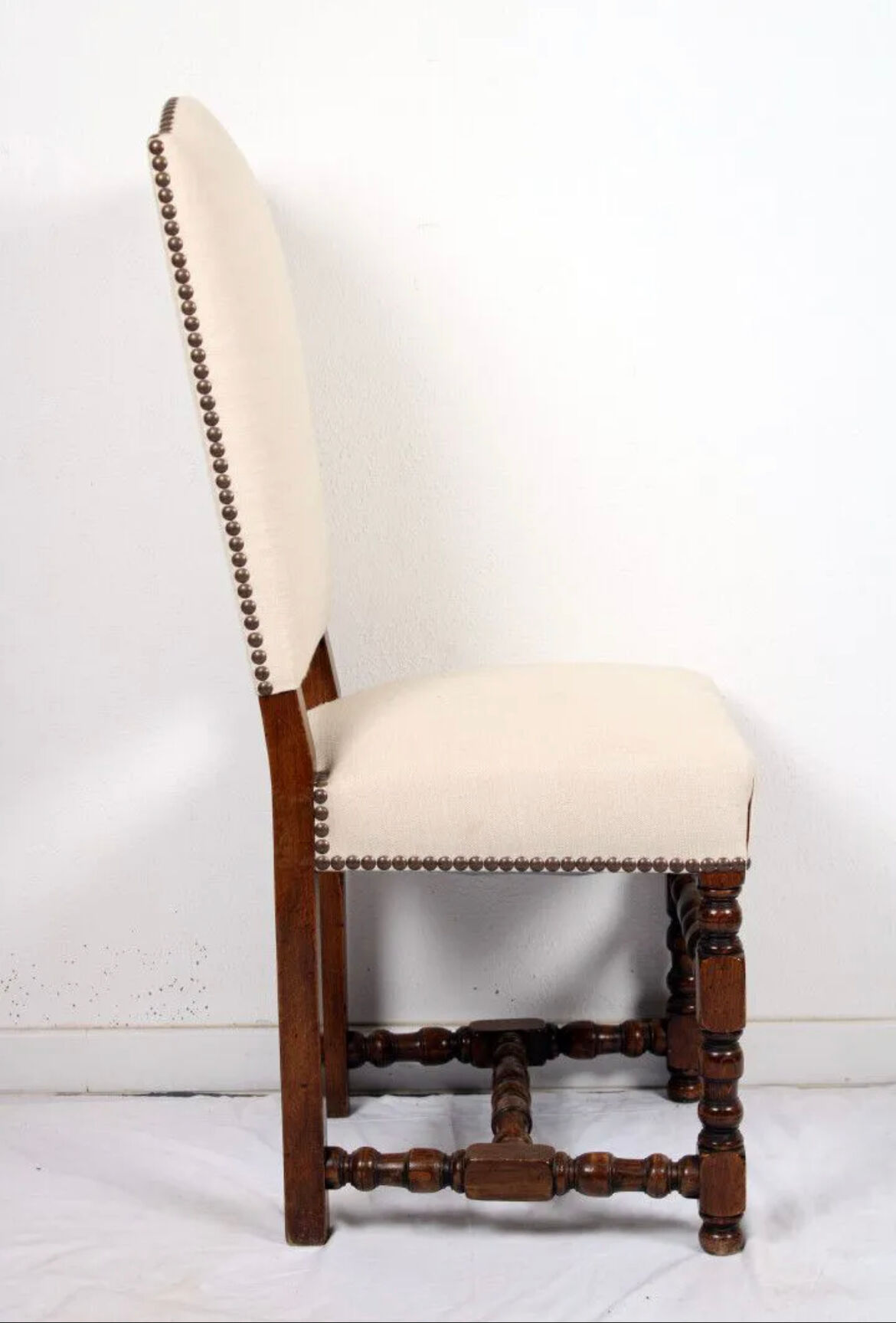 Suite of 6 restored Louis XIII style chairs