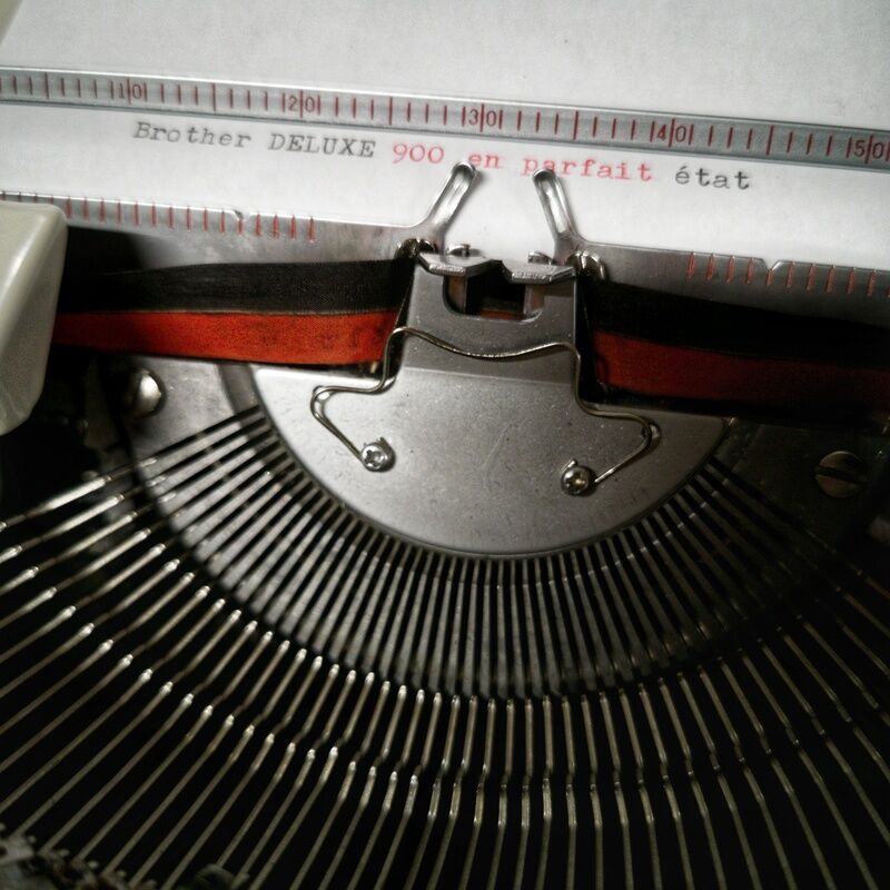 Brother Deluxe 900 Typewriter