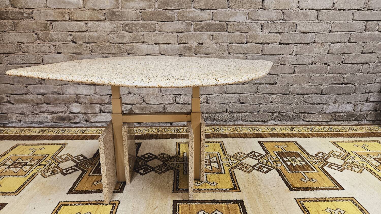 Eye-shaped marble coffee table