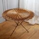 Table tripode en rotin