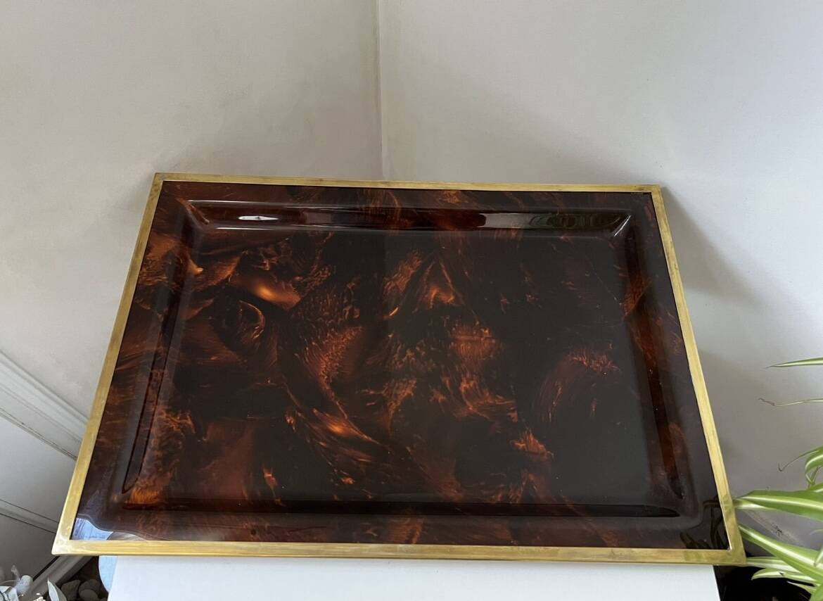 Vintage plexiglass lucite tray with tortoiseshell effect and brass rim, 1970s