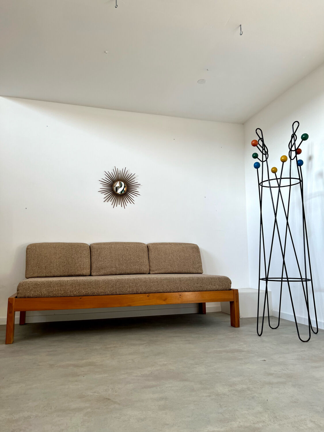 Wooden sofa design Regain France vintage 60s