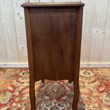 Commode chiffonnier en bois sculpté