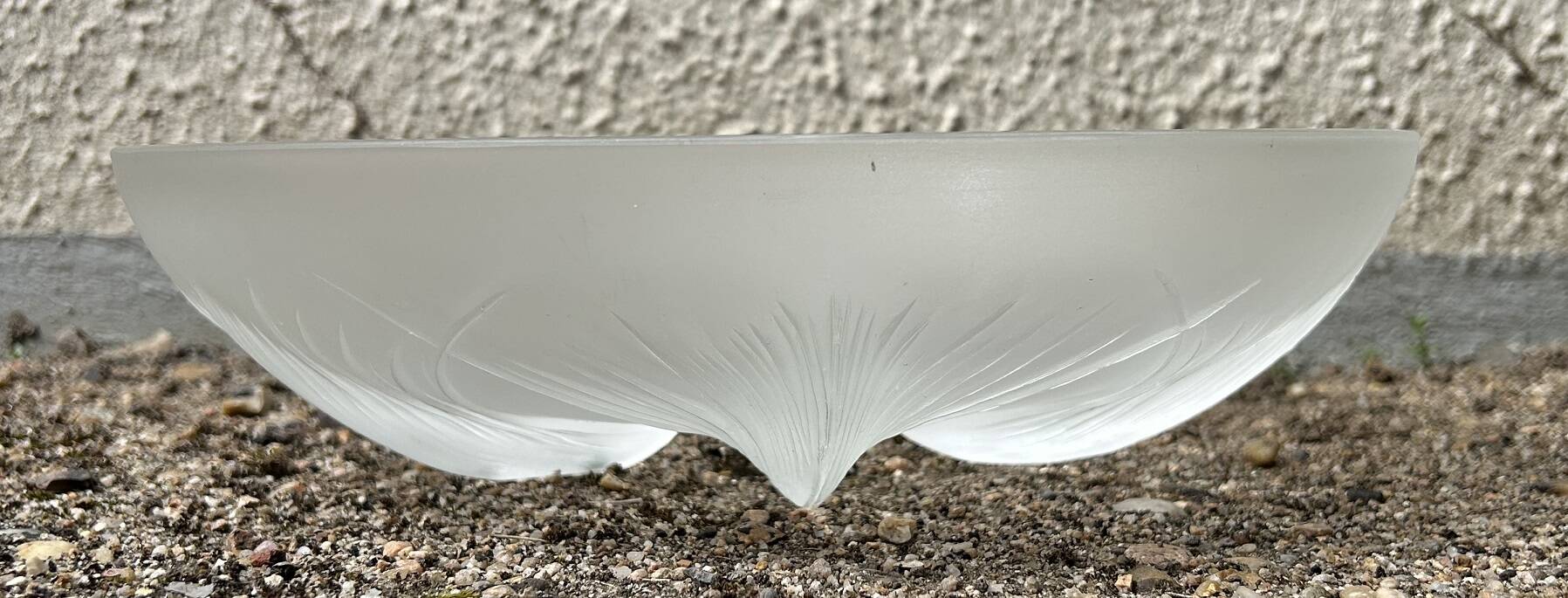Verlys glass bowl